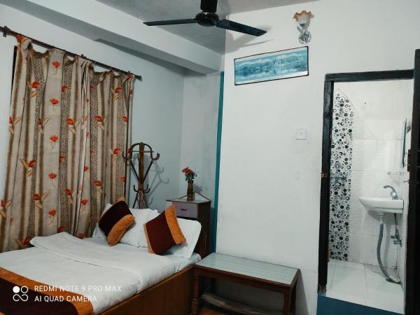 Lake View Lodge Sarangkot : photo 9 de la chambre petite chambre double