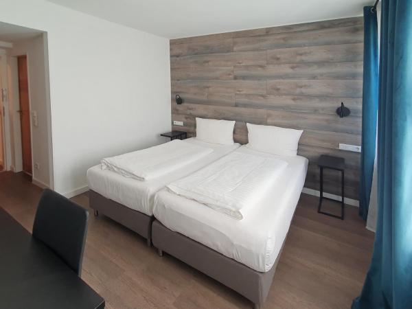 Rheinmetropole Hotel : photo 2 de la chambre chambre double ou lits jumeaux