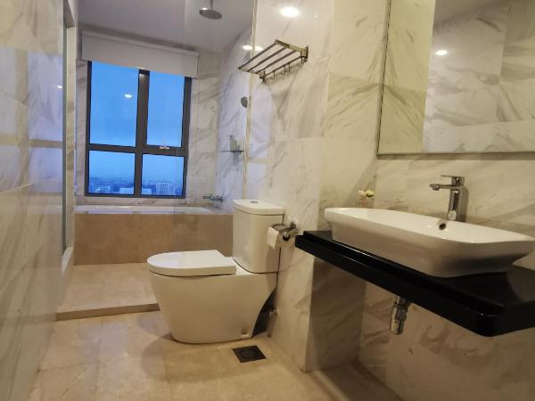 Attic Home Melaka Silverscape Residence & Jonker : photo 9 de la chambre superior king studio (private bathtub and city view)