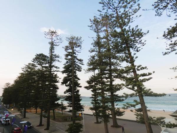 Stay at Hotel Steyne : photo 7 de la chambre chambre lit queen-size - vue sur mer
