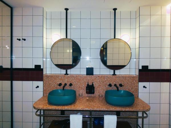Stay at Hotel Steyne : photo 6 de la chambre suite