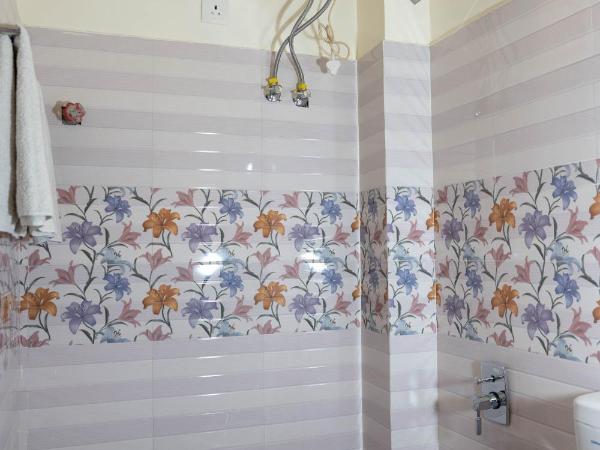 the new view : photo 5 de la chambre chambre double avec salle de bains privative