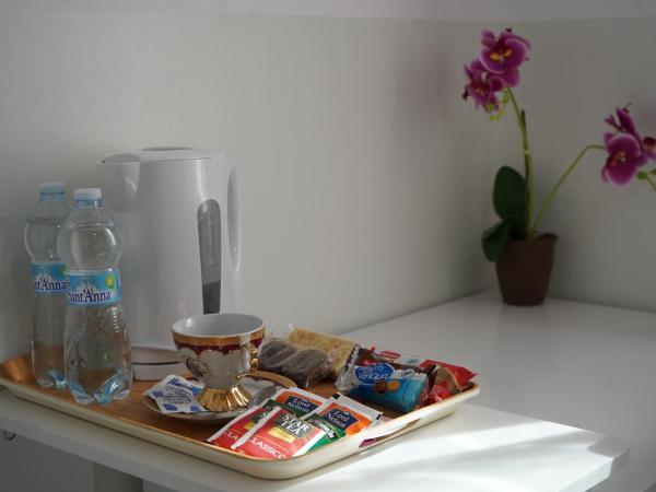 Welcome Milano Guest House : photo 9 de la chambre chambre double avec salle de bains privative