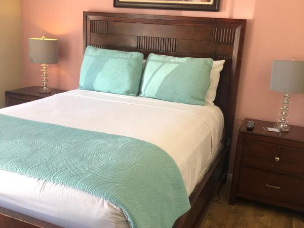 Rest Haven Motel : photo 1 de la chambre chambre lit queen-size