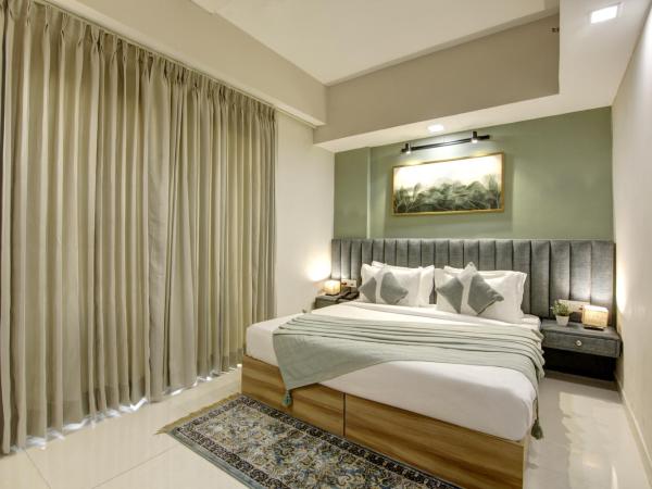 Saltstayz Premier - Golf Course Extension Road : photo 7 de la chambre day use room, stay is valid for 06 hrs between 1000 hrs to 1700 hrs