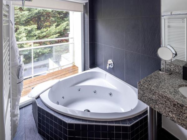 Hôtel Garrigae Villa La Florangerie : photo 2 de la chambre chambre double avec baignoire spa