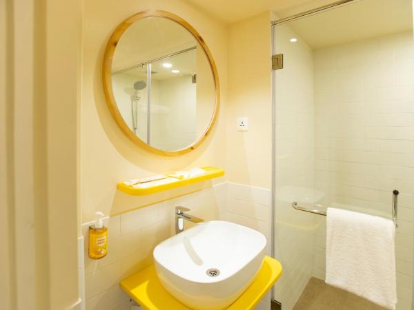 Bloom Hub Guindy : photo 4 de la chambre chambre lit king-size deluxe