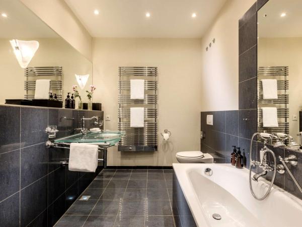 Parkhotel Bremen - ein Mitglied der Hommage Luxury Hotels Collection : photo 5 de la chambre suite junior - vue sur lac