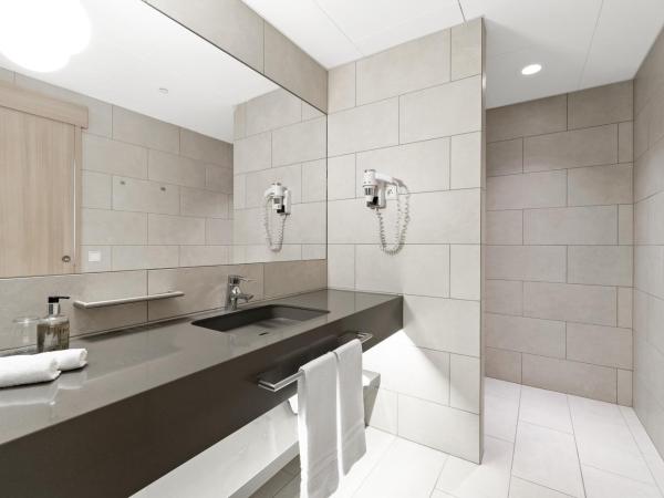 Hotel Ísland - Spa & Wellness Hotel : photo 4 de la chambre suite panorama - accès gratuit au spa