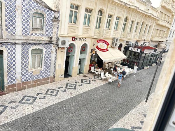 Central Guest House : photo 3 de la chambre chambre double ou lits jumeaux