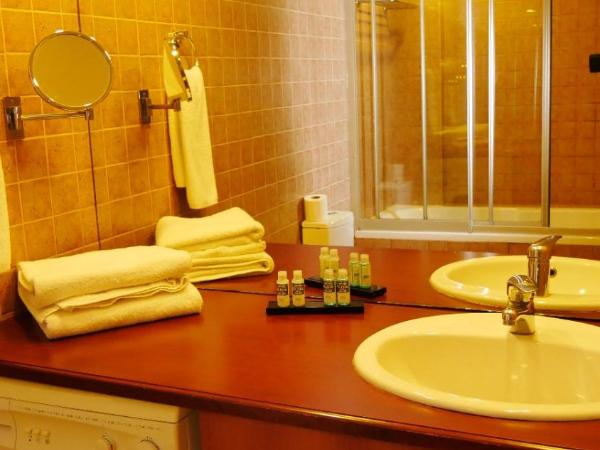 TALEN OTEL : photo 1 de la chambre chambre familiale deluxe