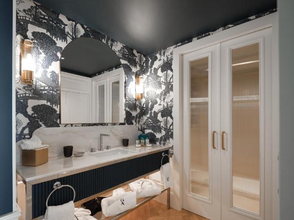 GA Palace Hotel & Spa, a XIXth-Century Villa : photo 2 de la chambre chambres lit king-size avec terrasse