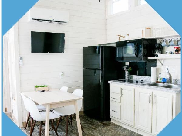 Long Cove Resort and Marina : photo 1 de la chambre chambre double – vue sur lac