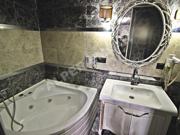 Elegant House Otel : photo 7 de la chambre chambre double deluxe avec baignoire