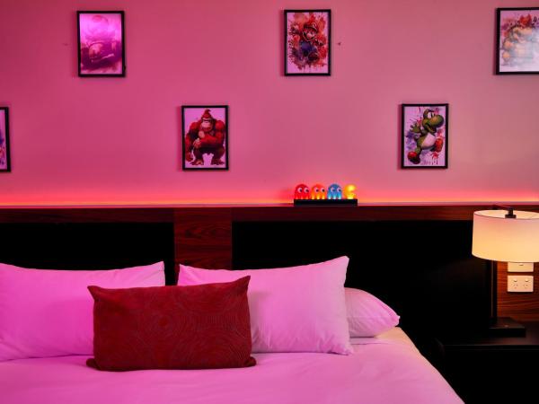 View Melbourne : photo 3 de la chambre gaming room – esport lovers dream in collaboration with msi