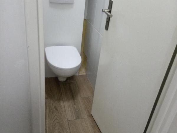 Paris Cité des Sciences -opéra 15mins-chambre avec salle de bain commune : photo 7 de la chambre chambre double