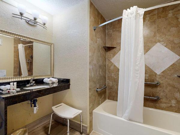 Days Inn by Wyndham Orlando Downtown : photo 1 de la chambre 1 king bed, mobility/hearing accessible room, first floor, non-smoking