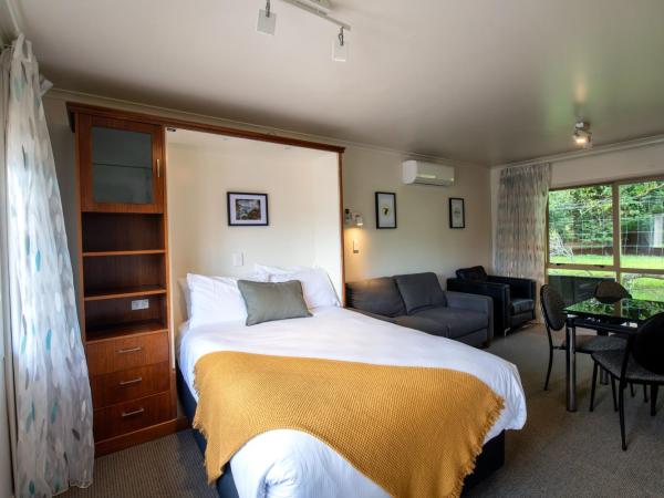 Ripple Rotorua : photo 1 de la chambre family apartment with outdoor hot tub 