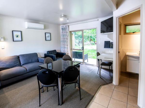 Ripple Rotorua : photo 5 de la chambre family apartment with outdoor hot tub 