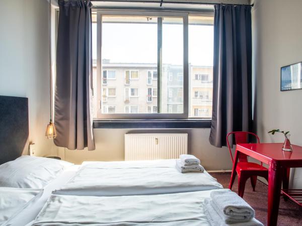 WALLYARD Stay : photo 2 de la chambre chambre double avec salle de bains