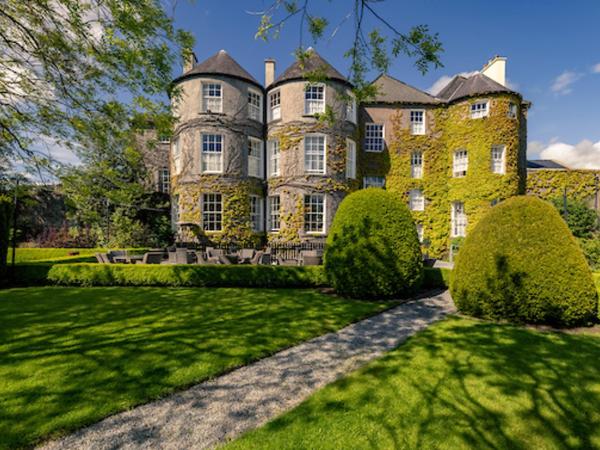Butler House : photo 4 de la chambre chambre familiale - vue sur jardin