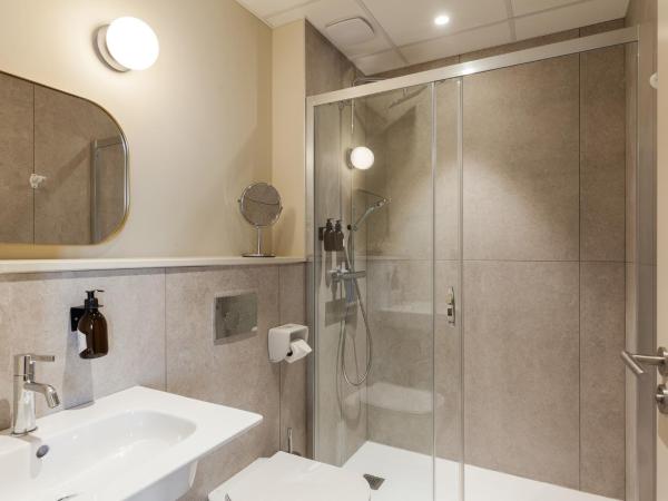 Gogaille - Gambetta - accès autonome : photo 2 de la chambre chambre double ou lits jumeaux