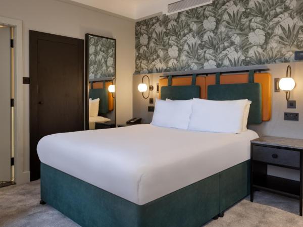 DoubleTree By Hilton Brighton Metropole : photo 4 de la chambre chambre familiale communicante lit queen-size