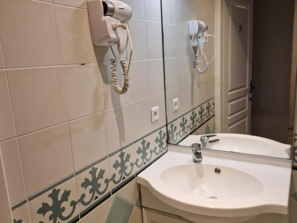 Emeraude Résidence Hotelière : photo 2 de la chambre studio deluxe golfe juan