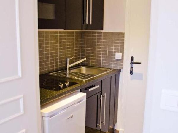 Emeraude Résidence Hotelière : photo 4 de la chambre studio deluxe golfe juan