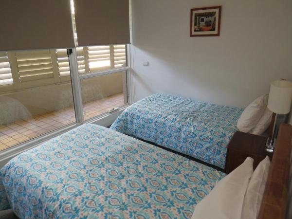 Manly Paradise Motel & Apartments : photo 8 de la chambre appartement 3 chambres - vue sur mer