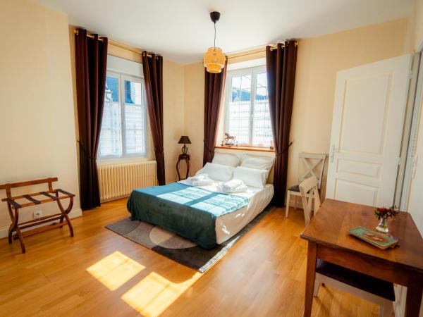 RELAIS SAINT JACQUES : photo 6 de la chambre chambre quadruple deluxe