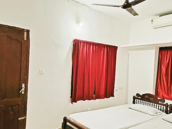 Juliet's Homestay : photo 8 de la chambre chambre double standard avec ventilateur