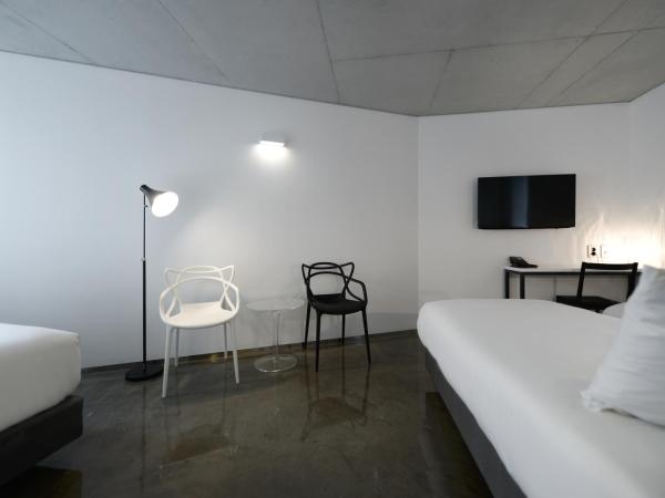 Creto Hotel Myeongdong : photo 3 de la chambre chambre triple avec netflix
