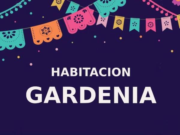 #1-Rooftop Garden-7 Bedrooms-9 Beds-3 Kitchens : photo 4 de la chambre chambre double - vue sur parc