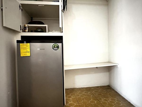 #1-Rooftop Garden-7 Bedrooms-9 Beds-3 Kitchens : photo 9 de la chambre chambre double - vue sur parc