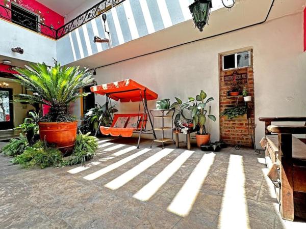 #1-Rooftop Garden-7 Bedrooms-9 Beds-3 Kitchens : photo 7 de la chambre maison de vacances