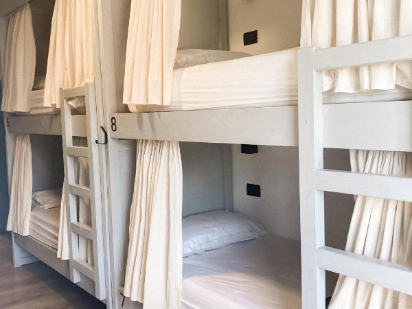 Gorilla Hostel : photo 1 de la chambre lit dans dortoir mixte de 8 lits 