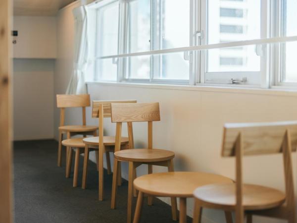 Common de - Hostel & Bar : photo 4 de la chambre lit superposé dans dortoir pour femmes