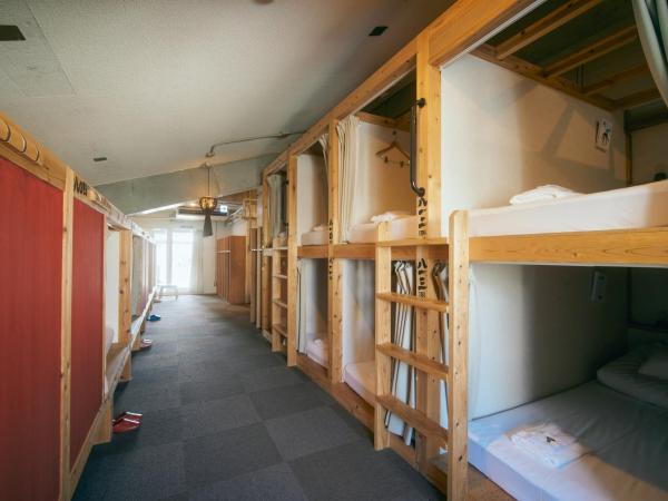 Common de - Hostel & Bar : photo 3 de la chambre lit superposé dans dortoir pour femmes