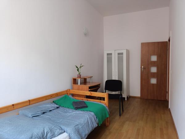 Cruz Mieszkanie Pokoje Centrum przytulny czysty lokal na noc : photo 2 de la chambre grande chambre simple