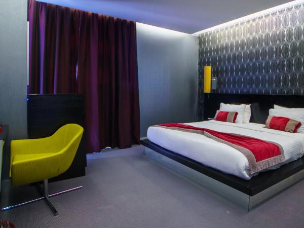 Vernazza Suites : photo 2 de la chambre chambre double standard