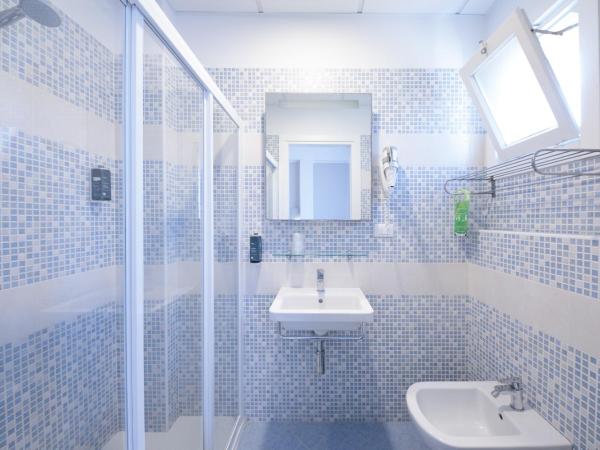 Hotel Madison : photo 2 de la chambre chambre triple classique