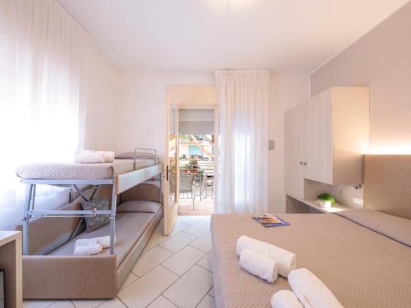 Hotel Madison : photo 3 de la chambre chambre quadruple supérieure