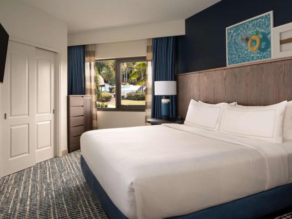 DoubleTree Suites by Hilton Orlando at Disney Springs : photo 2 de la chambre suite 1 chambre lit king-size - adaptée aux personnes malentendantes