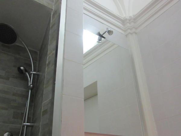 LE GEMME DI PERUGIA - alloggi in centro storico - VIA DELLA CUPA / VIA DELIZIOSA : photo 4 de la chambre suite familiale