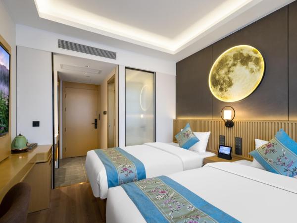 East Sacred Hotel - very close to the Drum tower And Nanluoguxiang Houhai Bar Very close to the bird's nest water cube : photo 9 de la chambre chambre lits jumeaux deluxe