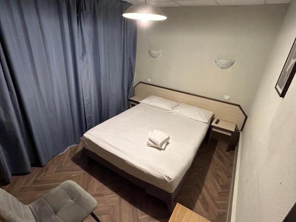 Initial by balladins, Hôtel Broisin : photo 4 de la chambre petite chambre double