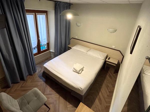 Initial by balladins, Hôtel Broisin : photo 5 de la chambre petite chambre double