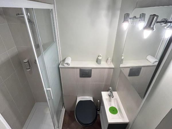 Initial by balladins, Hôtel Broisin : photo 7 de la chambre petite chambre double