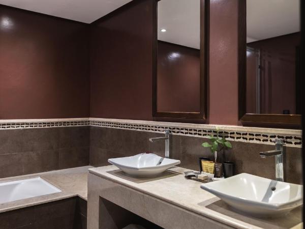 Kenzi Menara Palace & Resort : photo 2 de la chambre chambre double deluxe - vue sur jardin